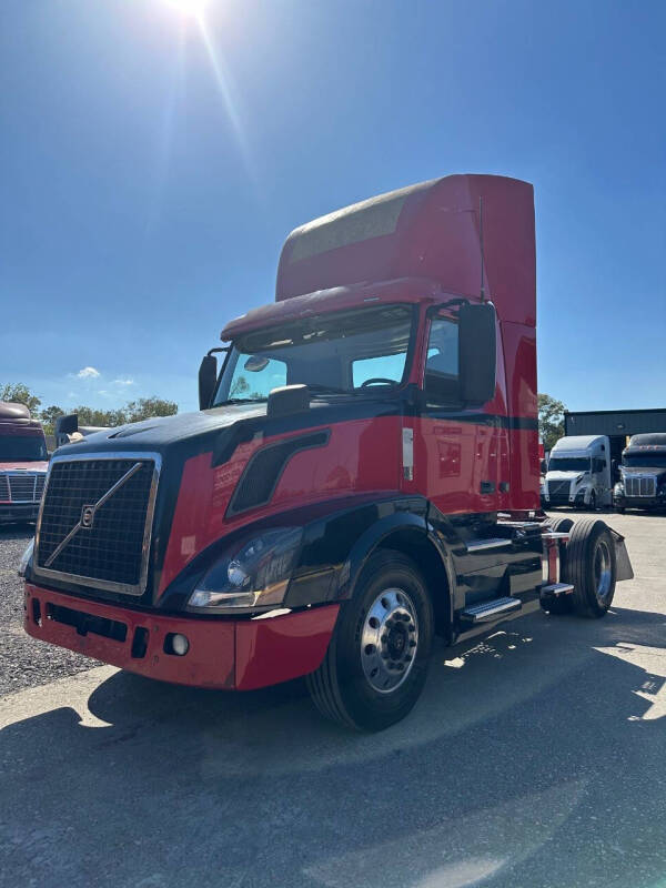 2015 Volvo VNL SINGLE AXLE DAY CAB