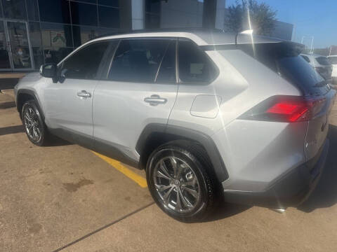 2025 Toyota RAV4 Hybrid XLE Premium