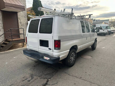 2010 Ford E-Series E-250