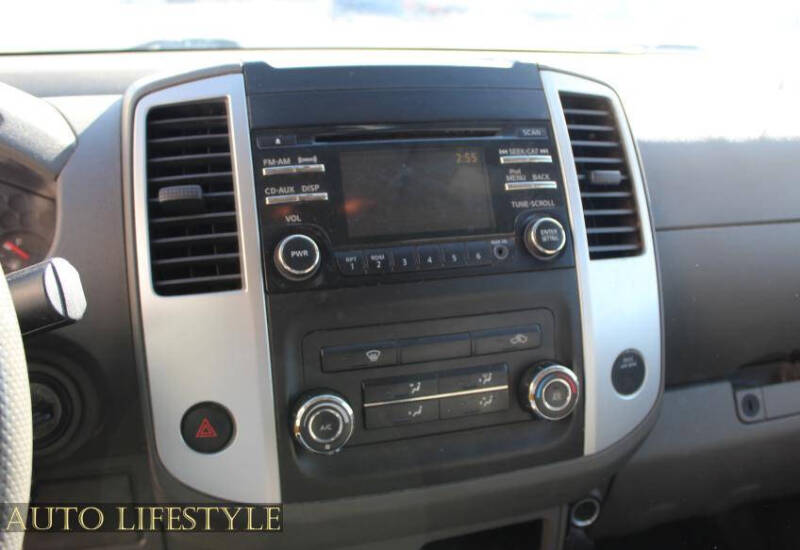 2014 Nissan Frontier S