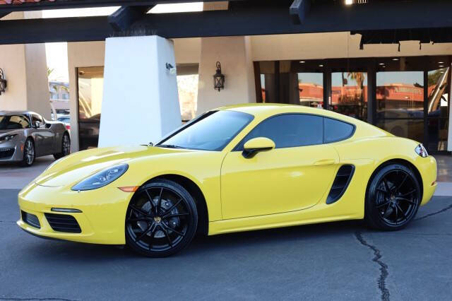 2021 Porsche 718 Cayman