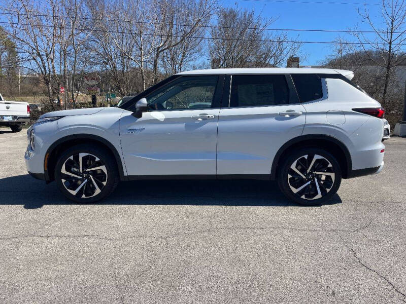2025 Mitsubishi Outlander PHEV SE