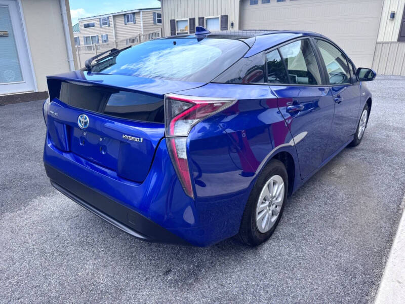 2016 Toyota Prius Two
