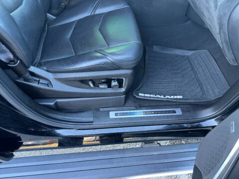 2016 Cadillac Escalade ESV Platinum