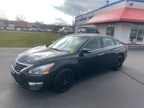2013 Nissan Altima for sale at BORGMAN OF HOLLAND LLC in Holland MI