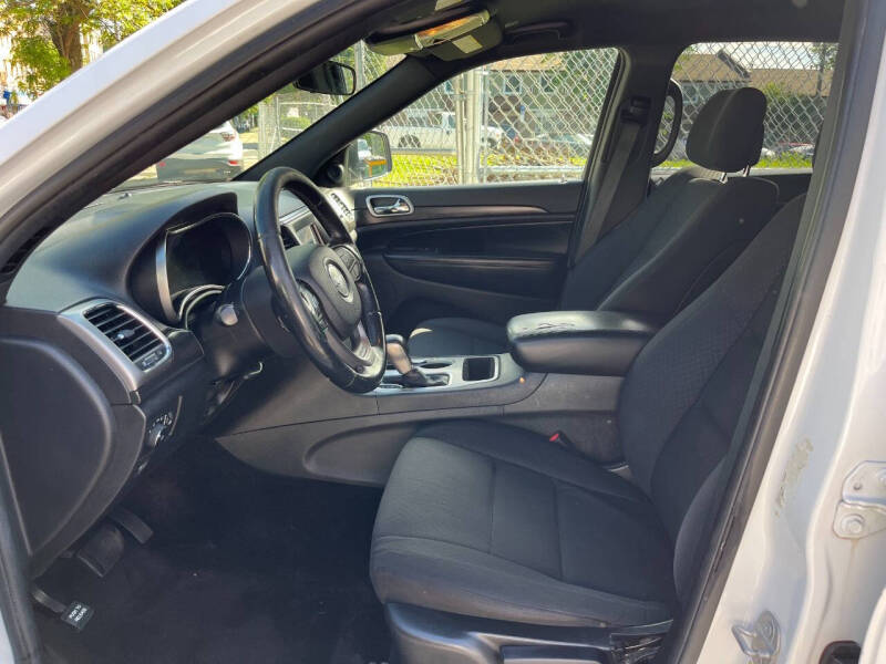 2018 Jeep Grand Cherokee Laredo - Photo 6