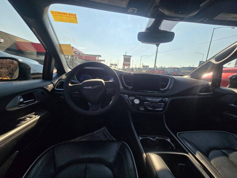2025 Chrysler Pacifica Limited