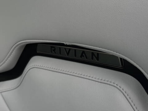 2023 Rivian R1S Adventure