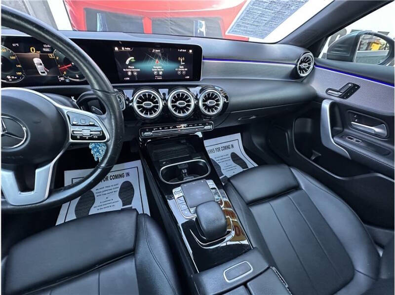 2019 Mercedes-Benz A-Class A220 photo 39