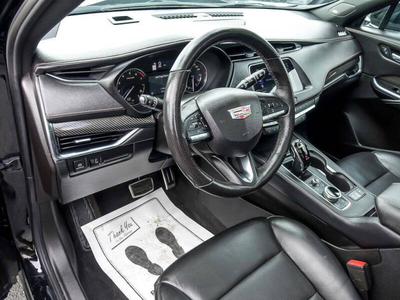 2023 Cadillac XT4 Sport