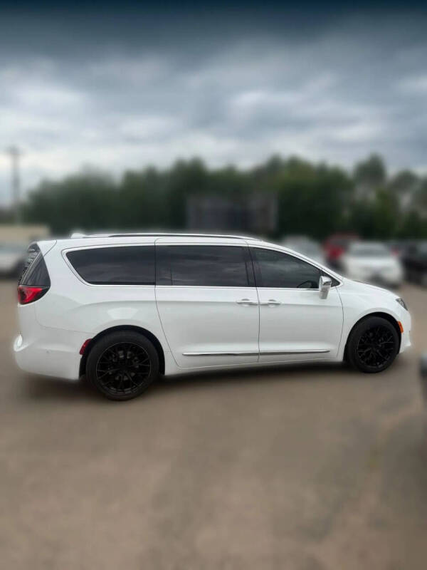 2018 Chrysler Pacifica Limited