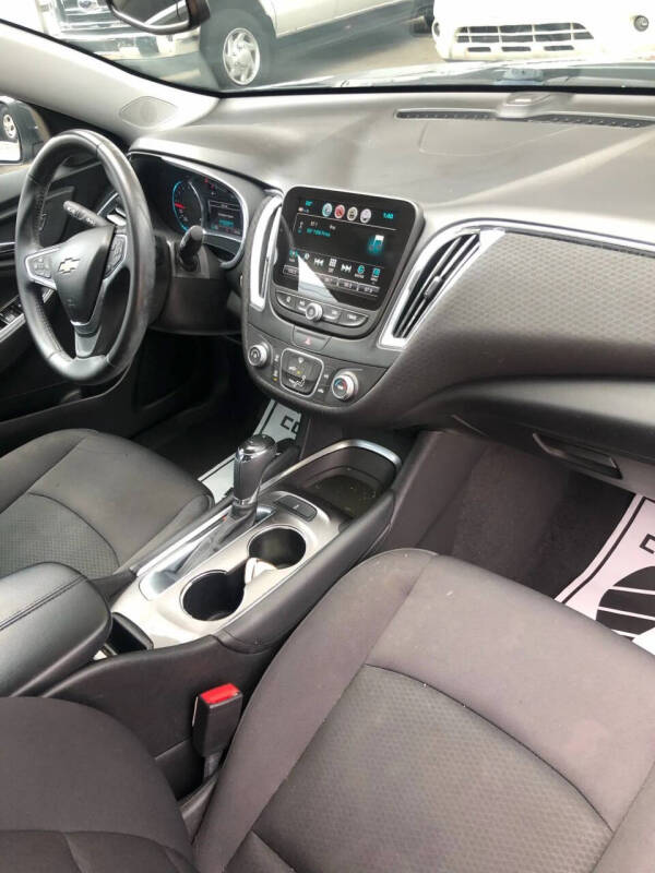 2017 Chevrolet Malibu LT