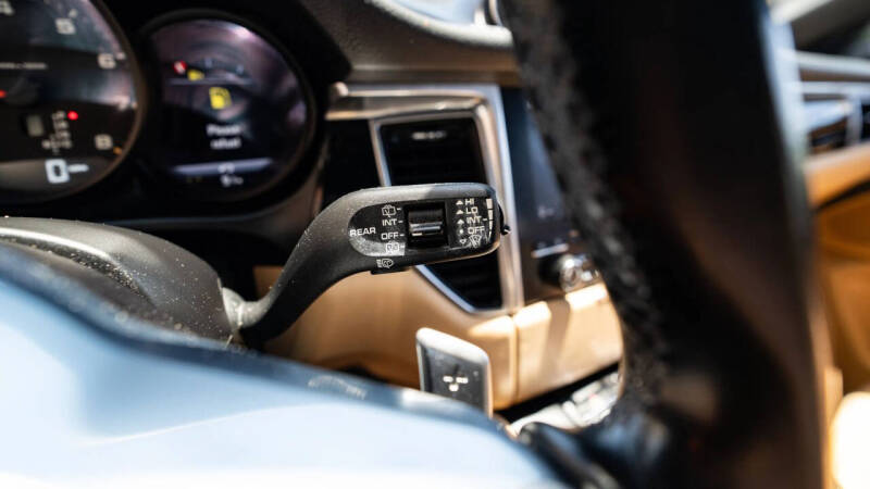 2017 Porsche Macan