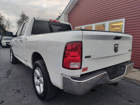2015 RAM 1500 SLT