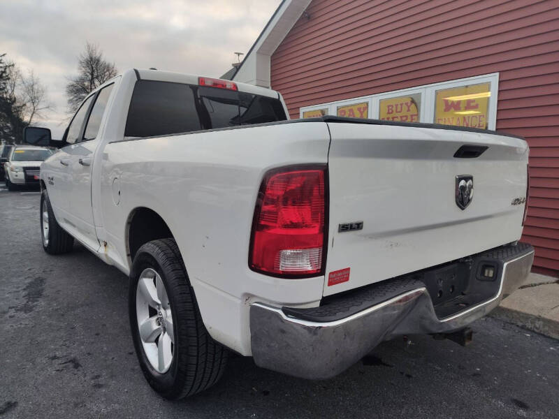 2015 RAM 1500 SLT