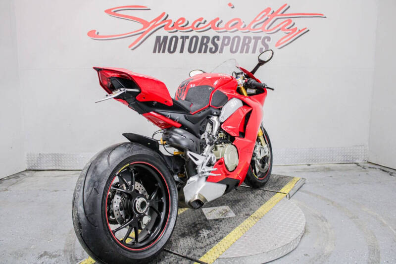 2018 Ducati Panigale V4 S