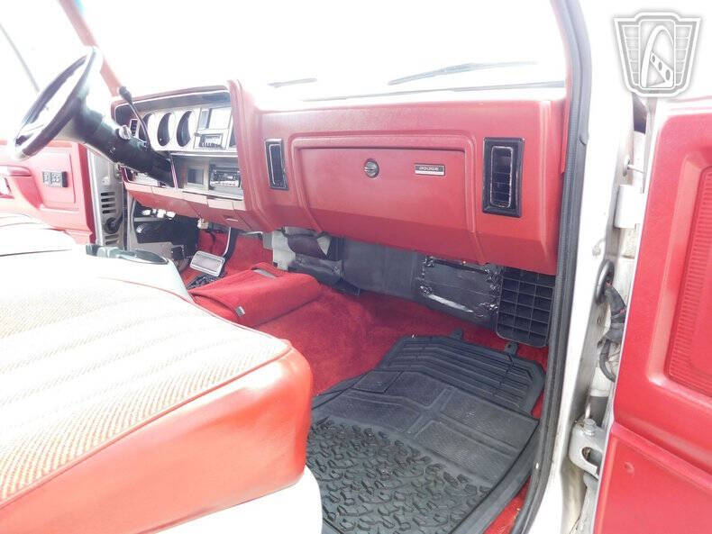 1988 Dodge Ramcharger 100