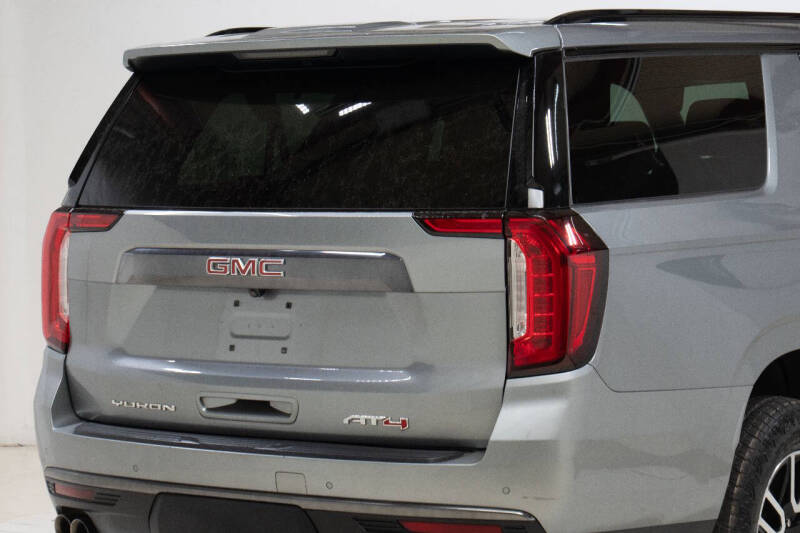 2023 GMC Yukon XL AT4