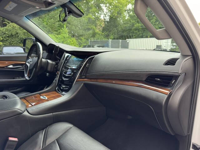 2016 Cadillac Escalade Standard