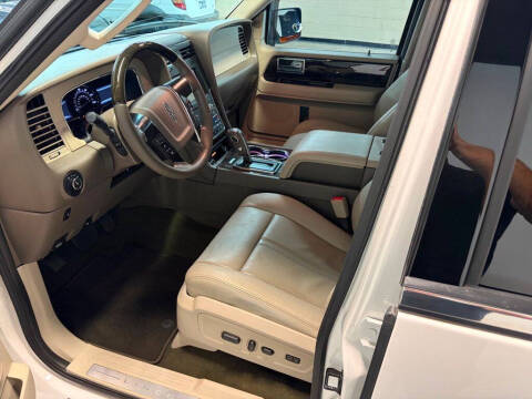2016 Lincoln Navigator Select