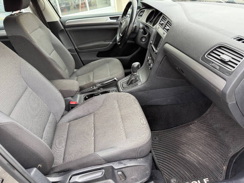 2016 Volkswagen Golf SportWagen TSI S