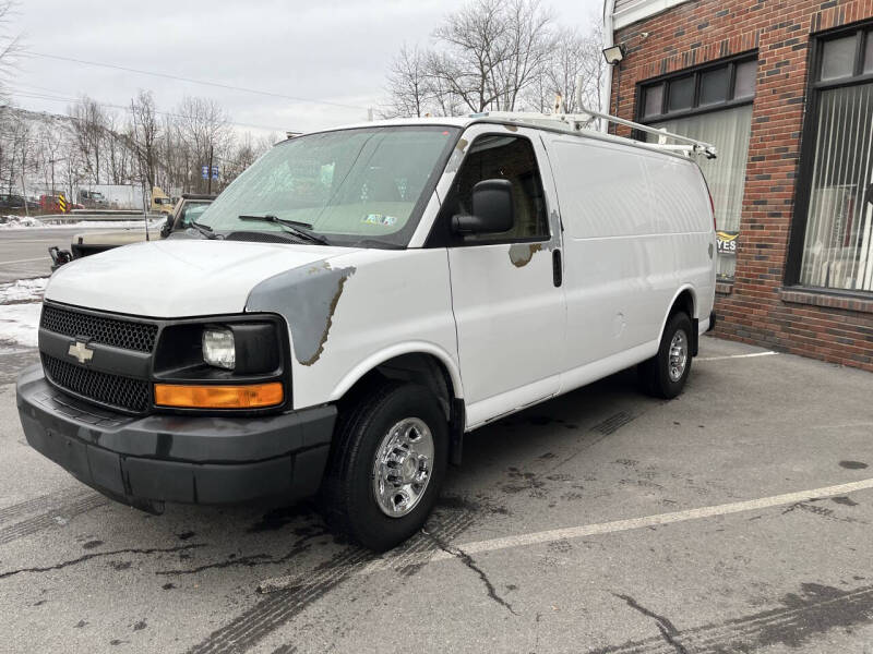 2008 Chevrolet Express Cargo Work Van's photo