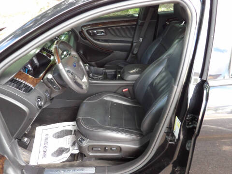 2017 Ford Taurus Limited