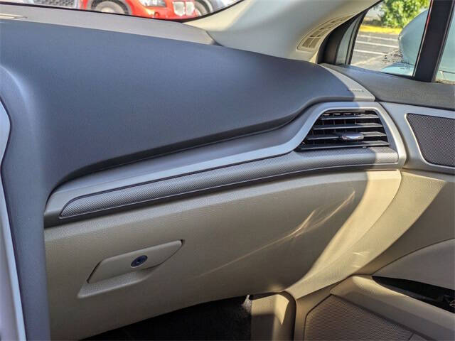 2014 Ford Fusion Hybrid SE