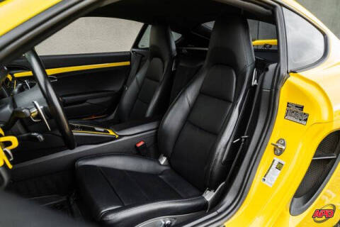 2016 Porsche Cayman