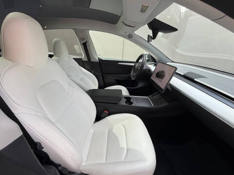 2023 Tesla Model Y Performance