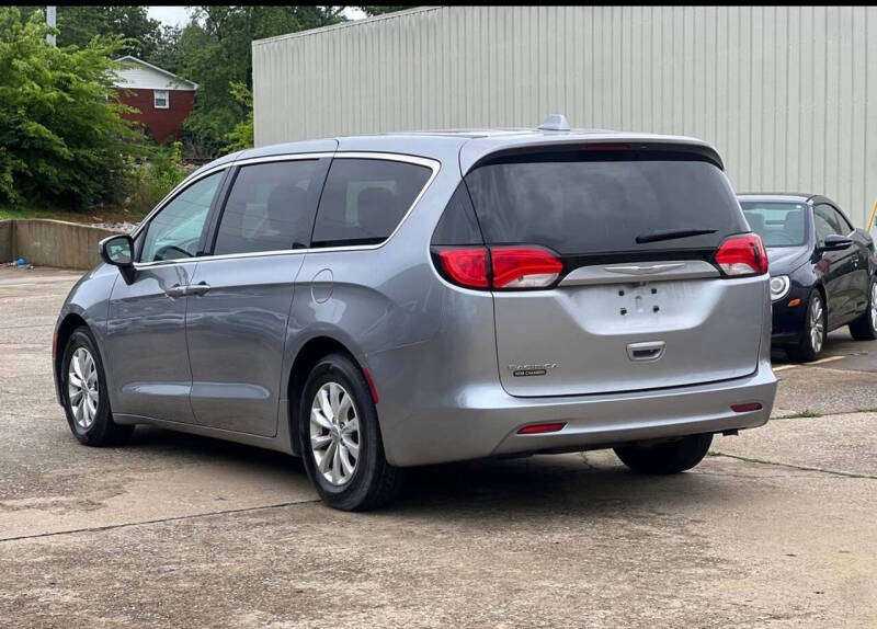 2017 Chrysler Pacifica Touring