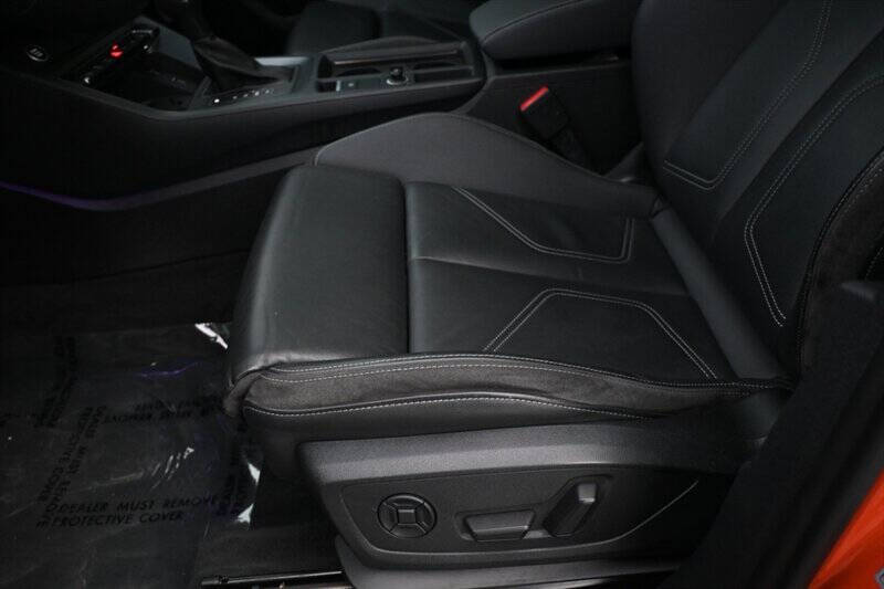 2021 Audi Q3 quattro S line Prem Plus 45 TFSI