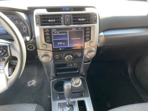 2022 Toyota 4Runner SR5