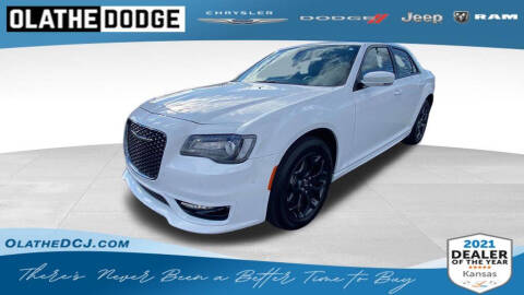 2023 Chrysler 300