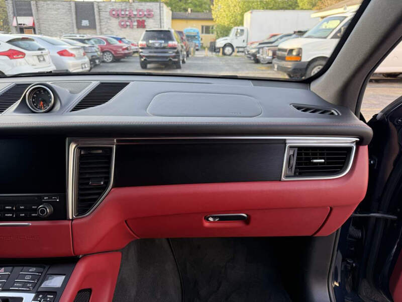 2018 Porsche Macan GTS