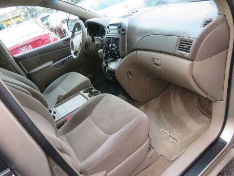 2006 Toyota Sienna LE 7 Passenger