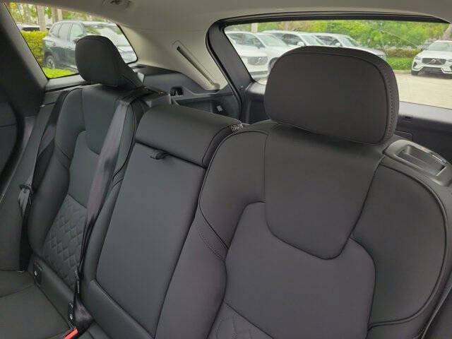2026 Volvo XC60 B5 Core