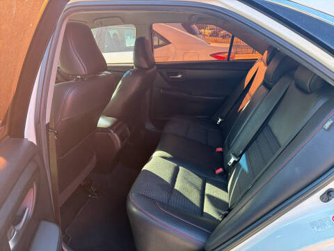 2015 Toyota Camry SE