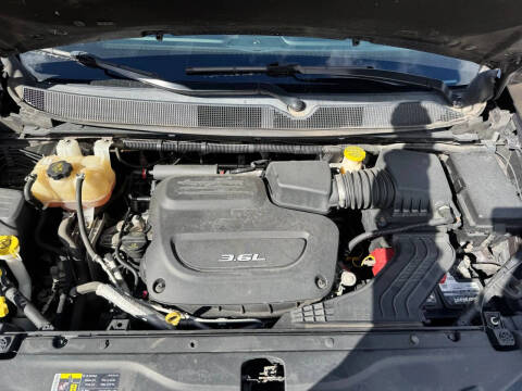 2017 Chrysler Pacifica Touring-L Plus