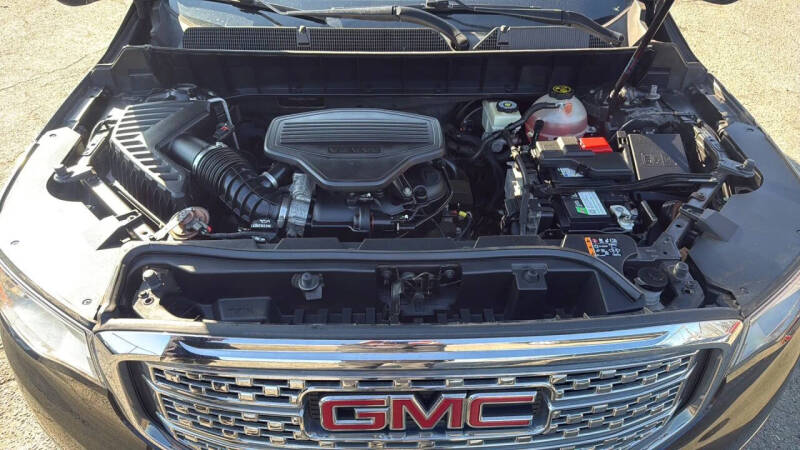 2017 GMC Acadia Denali