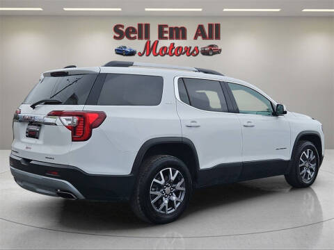 2023 GMC Acadia SLT