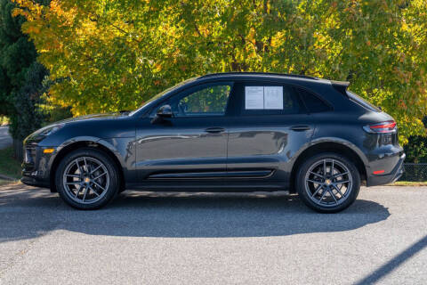 2025 Porsche Macan
