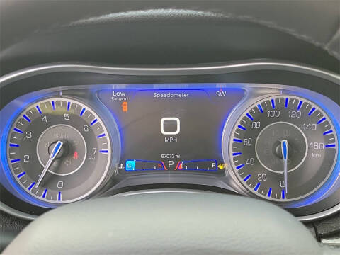 2017 Chrysler 300 Limited