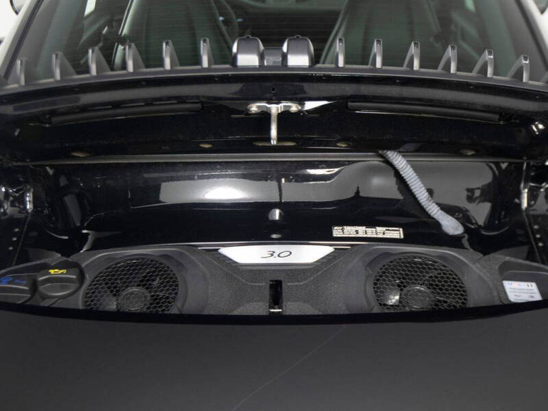 2020 Porsche 911 Carrera