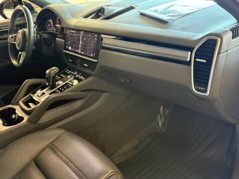2023 Porsche Cayenne