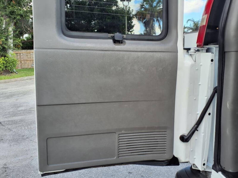 2018 Chevrolet Express LT 3500