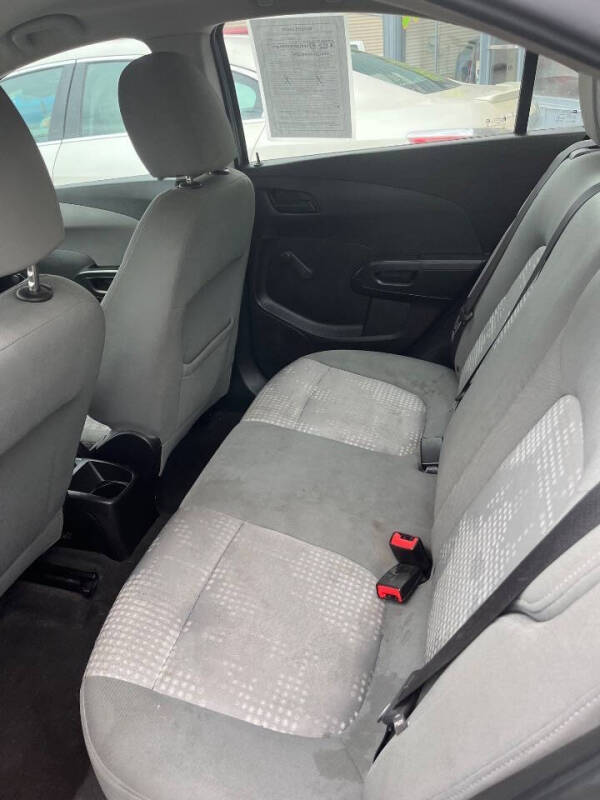 2017 Chevrolet Sonic LS Manual