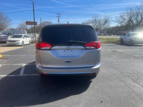 2017 Chrysler Pacifica Touring Plus