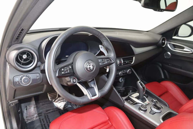 2025 Alfa Romeo Giulia