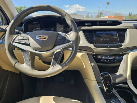 2020 Cadillac XT5 Premium Luxury